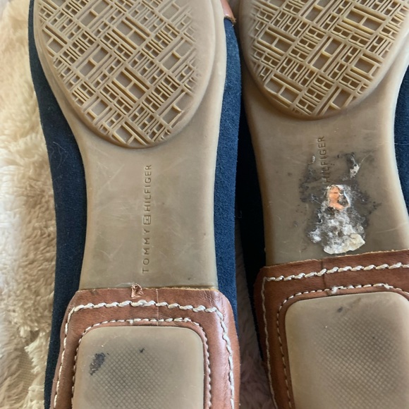 Navy blue suede size 10 loafers. Tommy Hilfiger - Picture 3 of 6